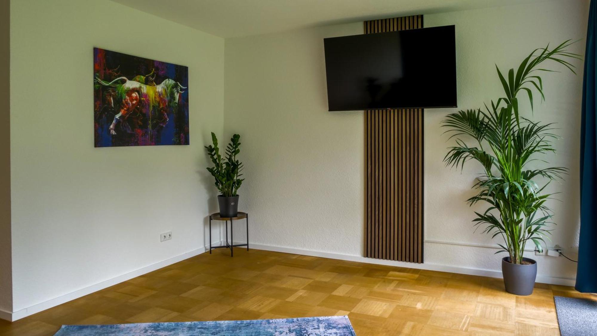 Gross, Modern, Zentrumsnah Mit Parkplatz Und Garten أولم المظهر الخارجي الصورة